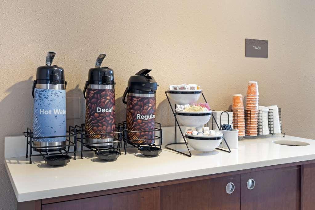 Comfort Inn & Suites Wichita Restaurace fotografie