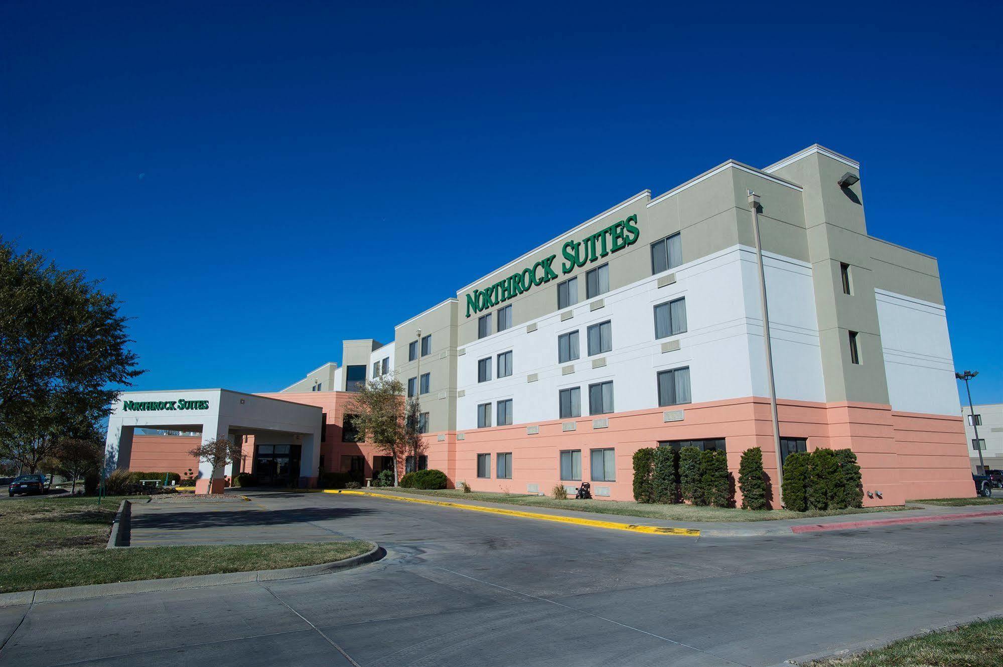 Comfort Inn & Suites Wichita Exteriér fotografie
